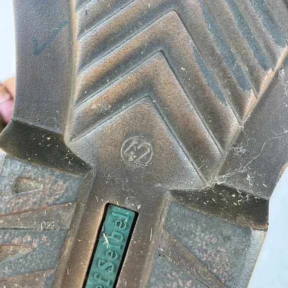 Josef Seibel Brown Leather Slip On - Picture 12 of 12